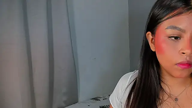 Jenn W online show from November 2025 12:27:02 PM