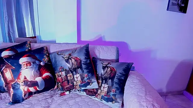 Jenn W online show from November 2025 12:15:02 PM