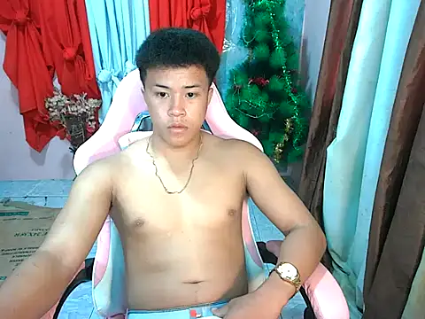 Snapshot of ur_naughtyboy_patrick chatting on February 2026 12:14:02 AM ur naughtyboy patrick online show from February 2026 12:14:02 AM