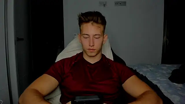 Snapshot of find0m_master chatting on March 2026 12:16:01 AM find0m master online show from March 2026 12:16:01 AM