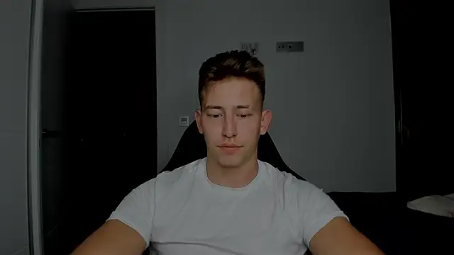 Snapshot of find0m_master chatting on April 2026 07:55:02 PM find0m master online show from April 2026 07:55:02 PM