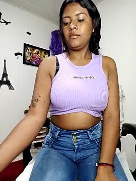 vannesitha25 online show from October 2025 01:12:01 PM