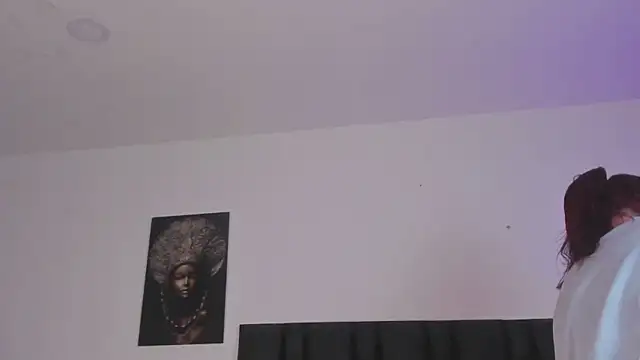 SaradaParker online show from April 2026 09:08:02 PM