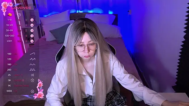 sofiisun online show from November 2025 02:12:01 AM