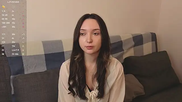 Snapshot of SylviaHamilton chatting on April 2026 09:45:01 AM SylviaHamilton online show from April 2026 09:45:01 AM