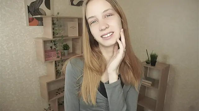 IveyColley online show from October 2025 07:20:01 AM