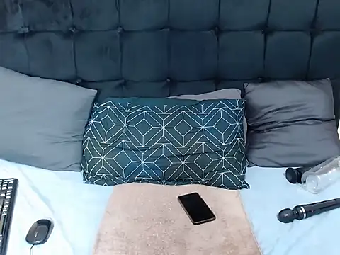 Snapshot of CaramelBootty chatting on November 2025 03:45:01 PM CaramelBootty online show from November 2025 03:45:01 PM