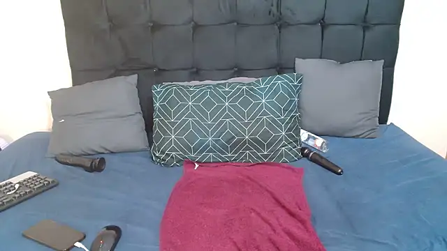 Snapshot of CaramelBootty chatting on January 2026 04:44:01 PM CaramelBootty online show from January 2026 04:44:01 PM