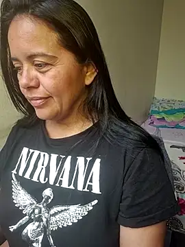 Miss  kendra  online show from November 2025 03:45:01 PM