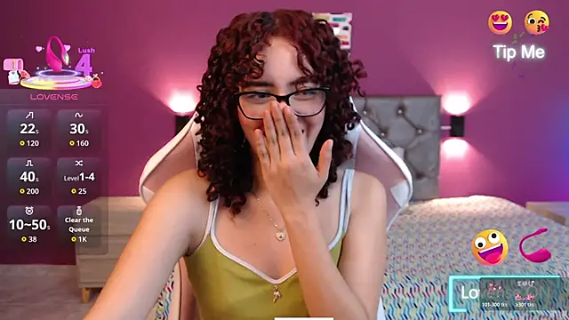 Snapshot of Dulcee_Gaby chatting on April 2026 11:40:01 AM Dulcee Gaby online show from April 2026 11:40:01 AM