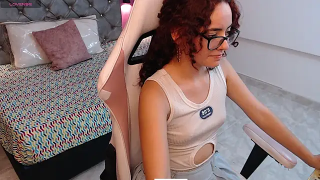 Snapshot of Dulcee_Gaby chatting on April 2026 08:14:02 PM Dulcee Gaby online show from April 2026 08:14:02 PM