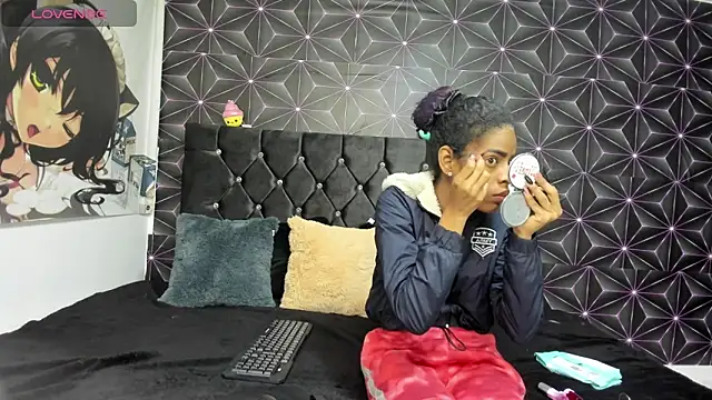 thianahorny online show from March 2026 12:34:01 PM