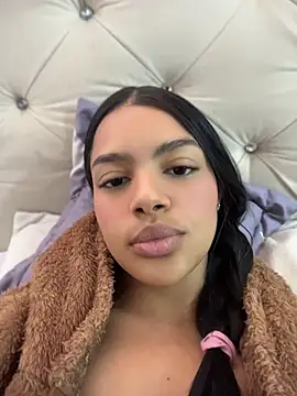 Snapshot of MeganHillss chatting on July 2026 08:47:01 PM MeganHillss online show from July 2026 08:47:01 PM