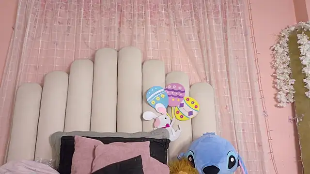 Snapshot of SweetRenata_ chatting on April 2026 12:41:02 PM SweetRenata online show from April 2026 12:41:02 PM