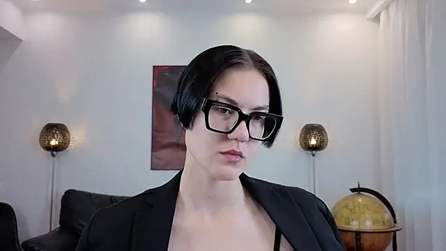 Marie Fitch online show from June 2026 02:02:01 AM
