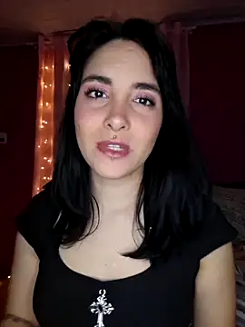 Snapshot of JulieGoth chatting on October 2025 09:42:01 PM JulieGoth online show from October 2025 09:42:01 PM