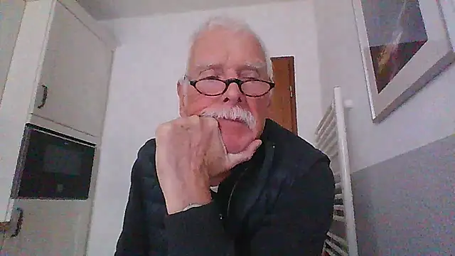 super-snoopy online show from April 2026 09:15:01 AM