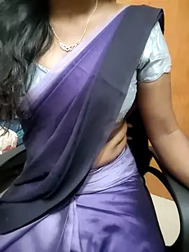 Snapshot of Tamilmallu-duskygirl03 chatting on June 2026 05:10:01 AM Tamilmallu-duskygirl03 online show from June 2026 05:10:01 AM
