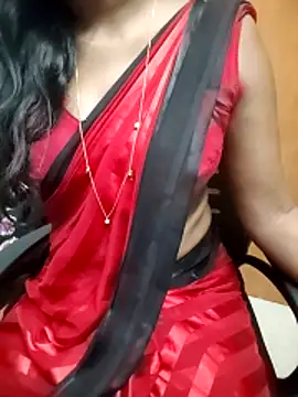 Snapshot of Tamilmallu-duskygirl03 chatting on June 2026 11:43:02 AM Tamilmallu-duskygirl03 online show from June 2026 11:43:02 AM