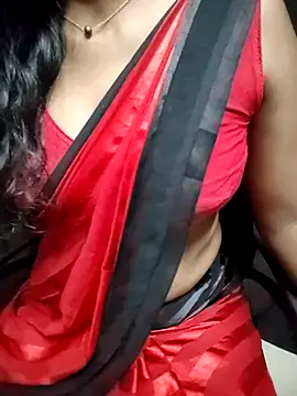 Snapshot of Tamilmallu-duskygirl03 chatting on July 2026 05:19:02 PM Tamilmallu-duskygirl03 online show from July 2026 05:19:02 PM