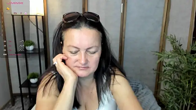 hottyannaa online show from October 2025 02:34:02 AM