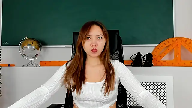 AnnaJonson online show from November 2025 03:07:01 AM