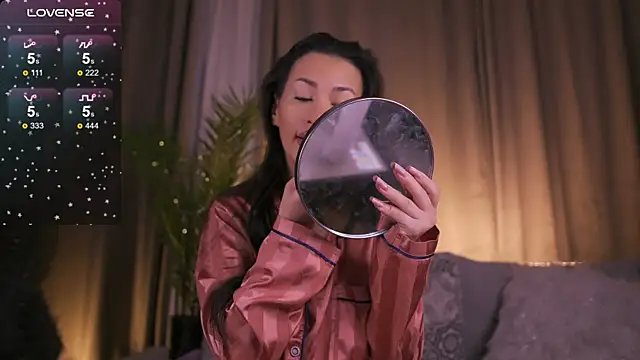 Snapshot of JessicaVerse chatting on April 2026 02:17:02 AM JessicaVerse online show from April 2026 02:17:02 AM