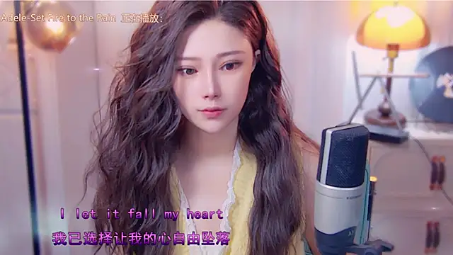 Snapshot of cherry-fa chatting on October 2025 03:28:01 AM cherry-fa online show from October 2025 03:28:01 AM