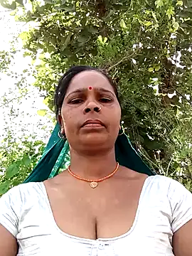 Snapshot of Rt_shreya chatting on October 2025 07:51:01 AM Rt shreya online show from October 2025 07:51:01 AM