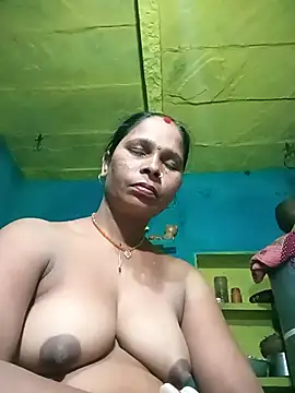 Snapshot of Rt_shreya chatting on November 2025 09:17:02 PM Rt shreya online show from November 2025 09:17:02 PM