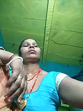 Snapshot of Rt_shreya chatting on November 2025 03:40:01 PM Rt shreya online show from November 2025 03:40:01 PM