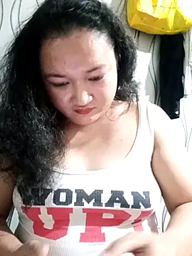 sweetannie13 online show from November 2025 05:56:02 PM