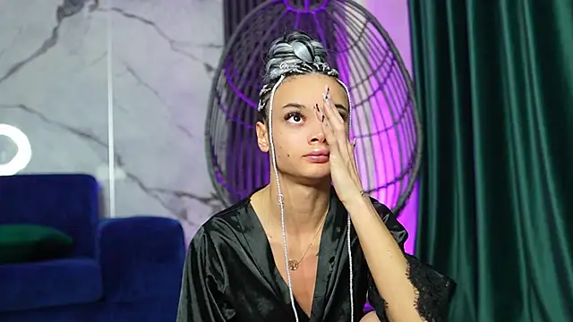 Snapshot of RachelRavee chatting on November 2025 05:20:01 AM RachelRavee online show from November 2025 05:20:01 AM