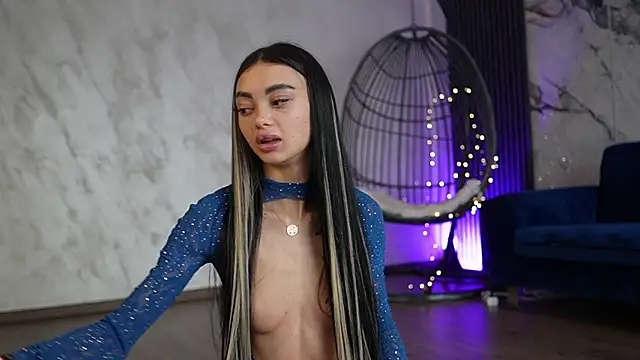 Snapshot of RachelRavee chatting on March 2026 05:23:01 AM RachelRavee online show from March 2026 05:23:01 AM