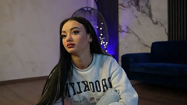 Snapshot of RachelRavee chatting on April 2026 04:24:01 AM RachelRavee online show from April 2026 04:24:01 AM