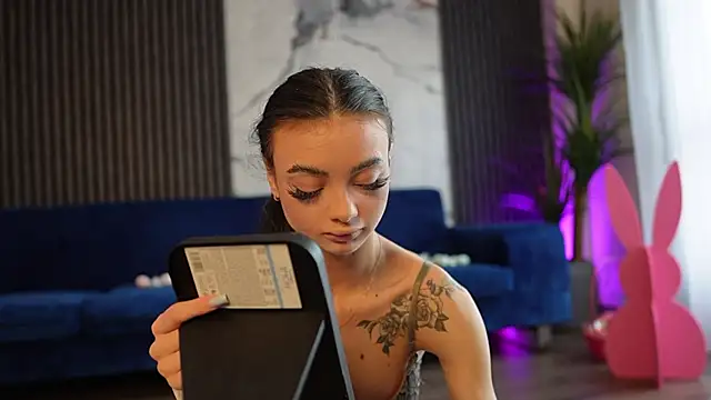 Snapshot of RachelRavee chatting on April 2026 04:46:01 AM RachelRavee online show from April 2026 04:46:01 AM