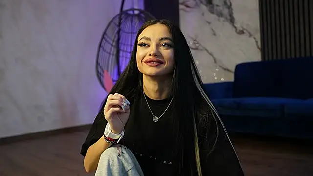 Snapshot of RachelRavee chatting on April 2026 04:17:01 AM RachelRavee online show from April 2026 04:17:01 AM