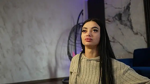 Snapshot of RachelRavee chatting on April 2026 04:19:01 AM RachelRavee online show from April 2026 04:19:01 AM