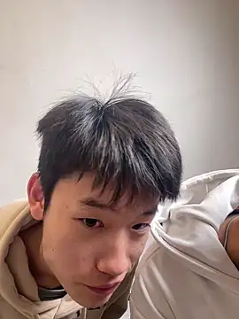 KK-cuteboy online show from November 2025 11:21:01 AM