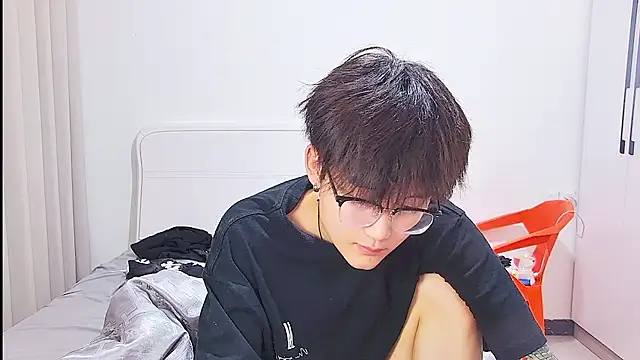 Snapshot of KK-cuteboy chatting on June 2026 12:31:02 PM KK-cuteboy online show from June 2026 12:31:02 PM