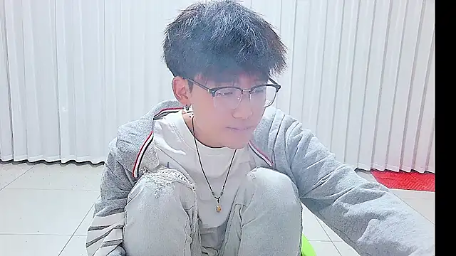 Snapshot of KK-cuteboy chatting on July 2026 11:23:02 AM KK-cuteboy online show from July 2026 11:23:02 AM
