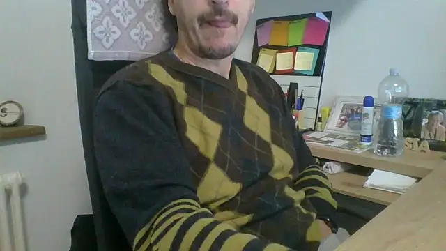 Kawayleo online show from November 2025 09:14:02 AM