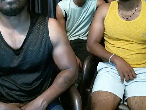 Snapshot of indianmcv25 chatting on October 2025 05:15:01 AM indianmcv25 online show from October 2025 05:15:01 AM