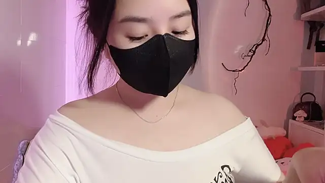 Snapshot of BeChinh_Lee chatting on May 2026 03:08:02 PM BeChinh Lee online show from May 2026 03:08:02 PM