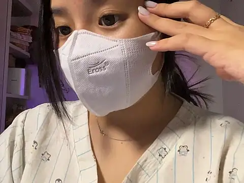 Snapshot of BeChinh_Lee chatting on June 2026 05:21:02 PM BeChinh Lee online show from June 2026 05:21:02 PM