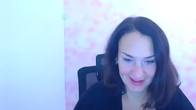 Snapshot of Rosie_Rosee chatting on December 2025 06:31:01 AM Rosie Rosee online show from December 2025 06:31:01 AM