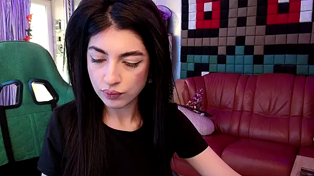 Snapshot of SinWolf_ chatting on October 2025 08:01:01 AM SinWolf  online show from October 2025 08:01:01 AM