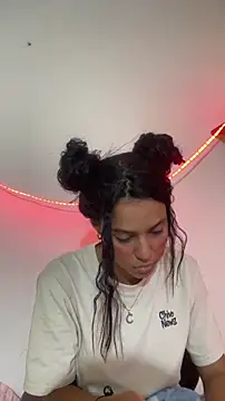 thepicis online show from November 2025 11:36:02 PM