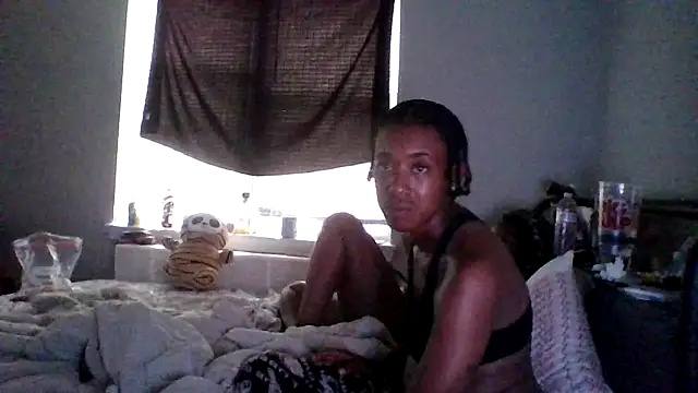 Snapshot of dezzidavill chatting on June 2026 08:51:01 PM dezzidavill online show from June 2026 08:51:01 PM