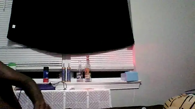 Snapshot of dezzidavill chatting on July 2026 04:19:01 AM dezzidavill online show from July 2026 04:19:01 AM